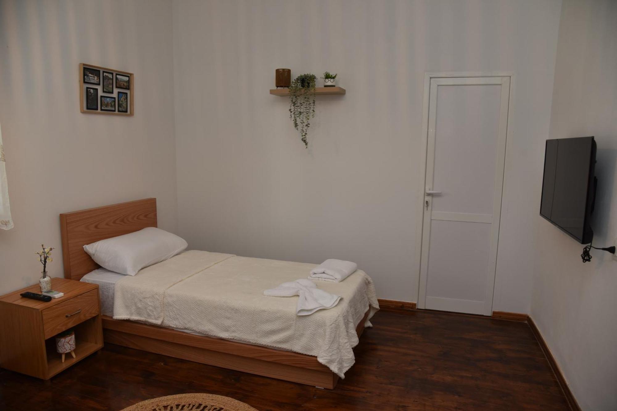 Appartement Woodland à Berat Extérieur photo
